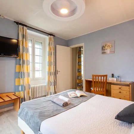 Logis Hotel La Cremaillere Hagetmau Exterior photo