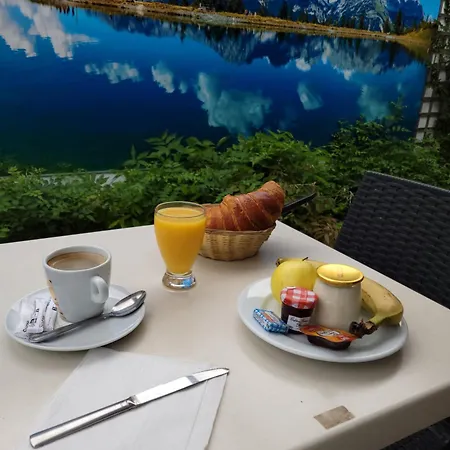 Logis Hotel La Cremaillere Hagetmau Exterior photo