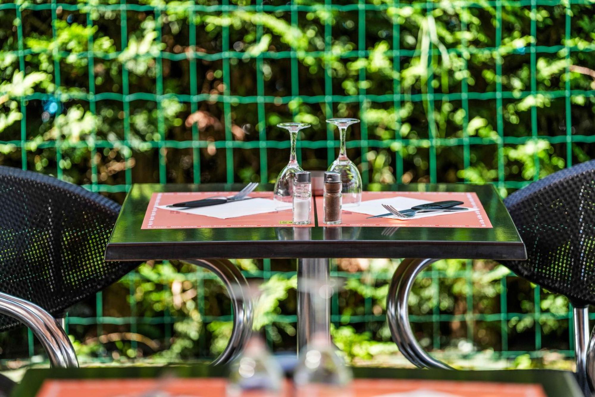Hotel Logis La Cremaillere 2*
