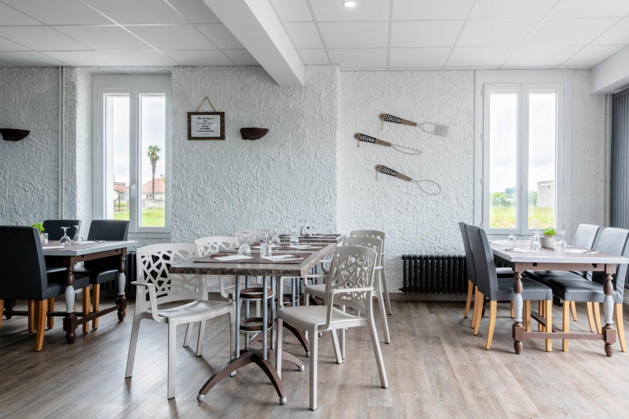 Logis La Crémaillère 2*