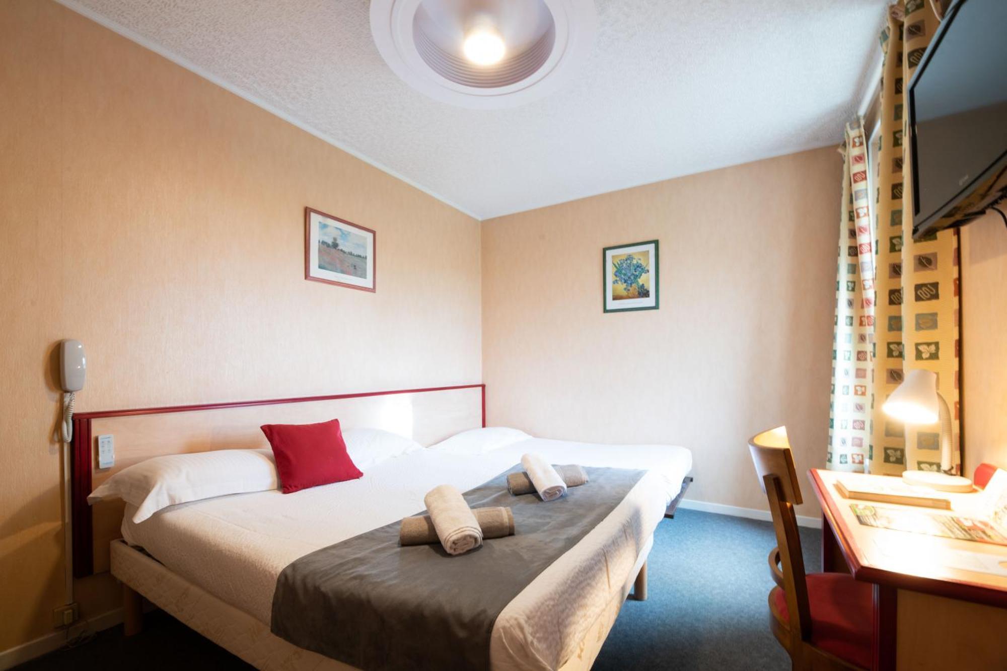 Logis La Cremaillere 2*