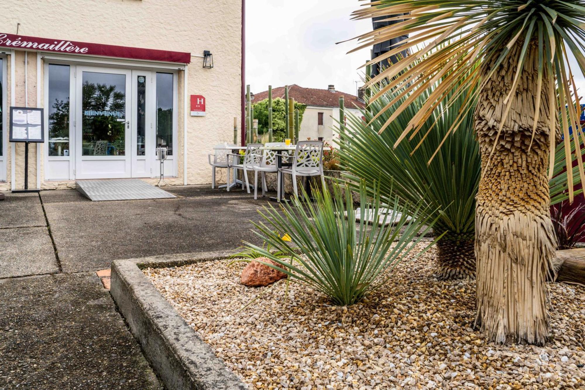 Logis La Crémaillère 2*