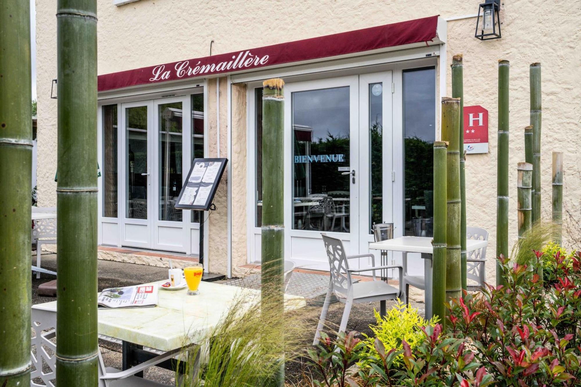Logis La Cremaillere 2*